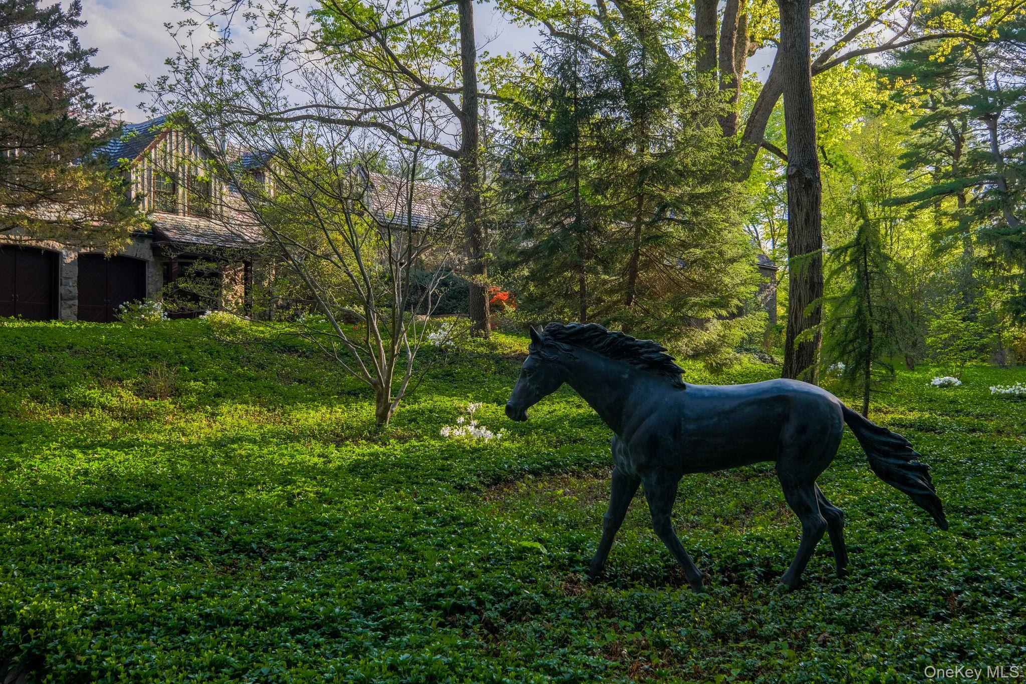 1 Applewood Estate