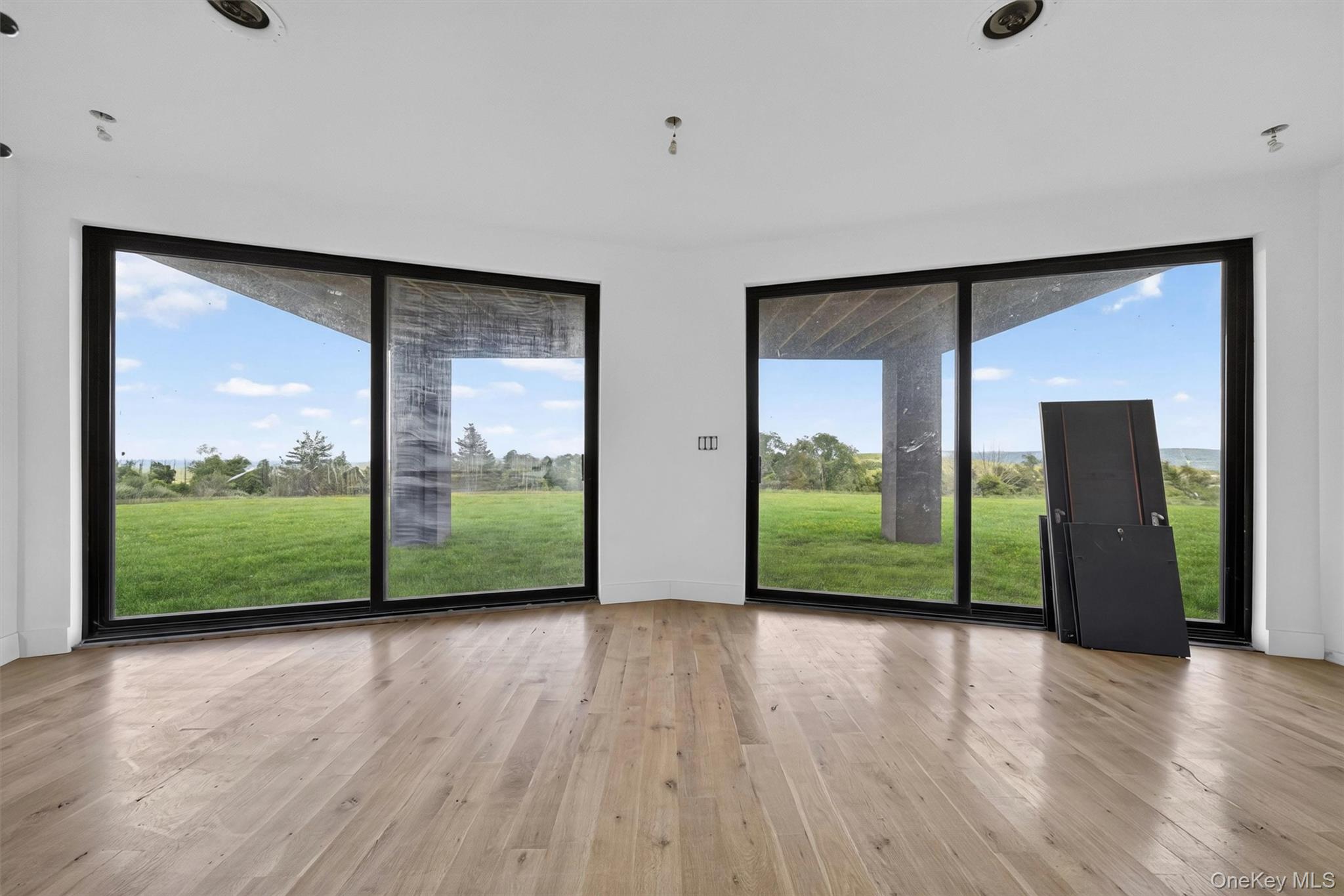 30 High Ridge Road