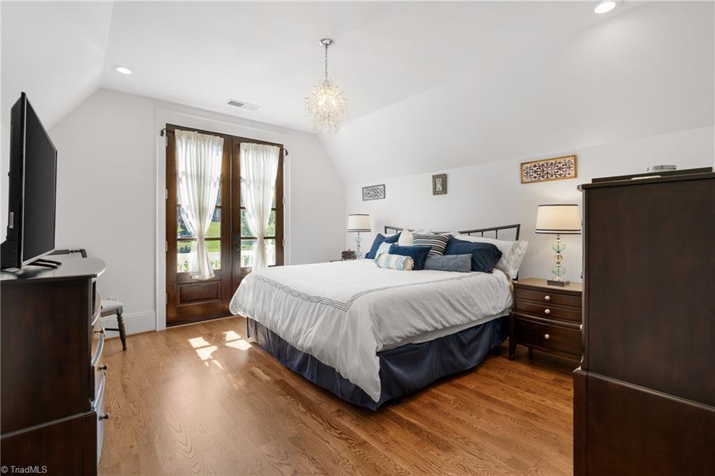 6323 Nesting Way