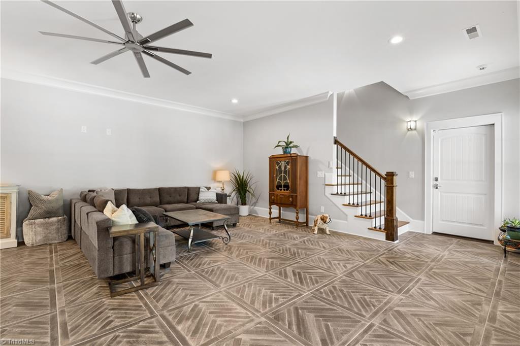 6323 Nesting Way