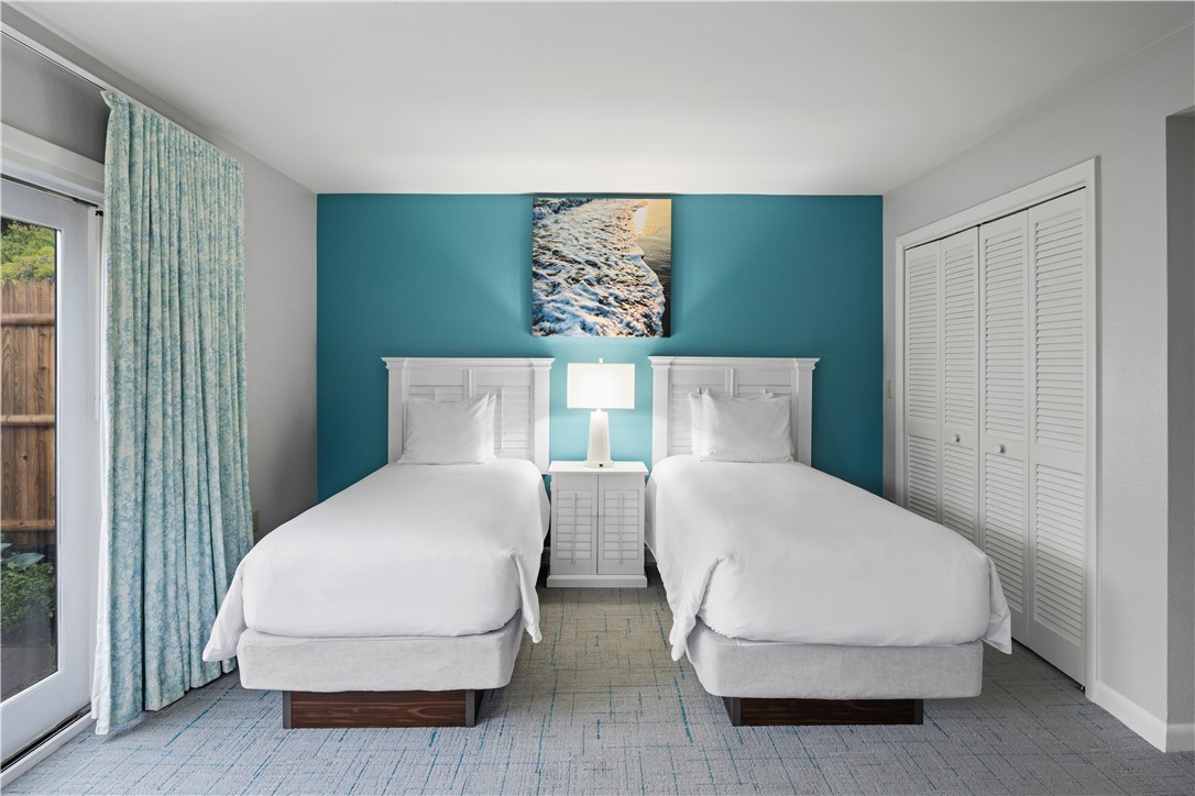 150 Bay View Drive 1