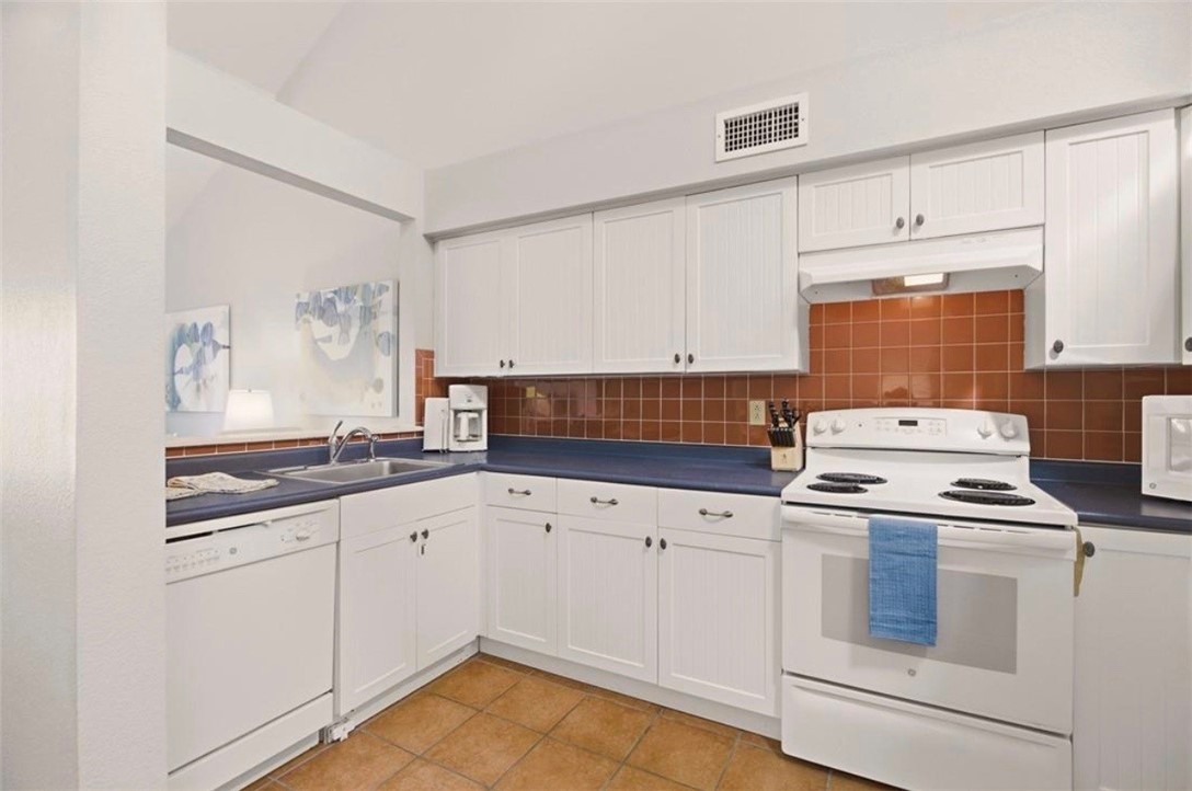 150 Bay View Drive 5