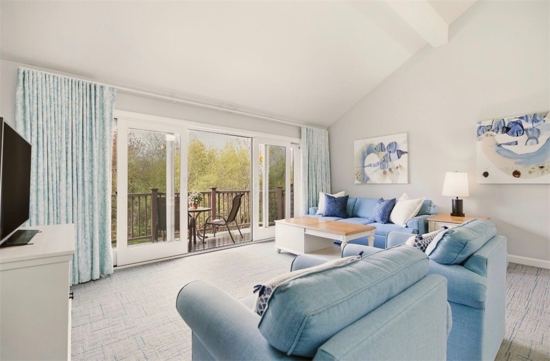 150 Bay View Drive 10