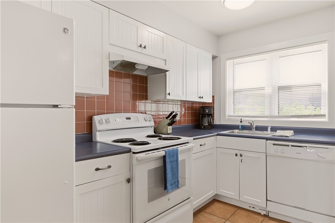 150 Bay View Drive 14