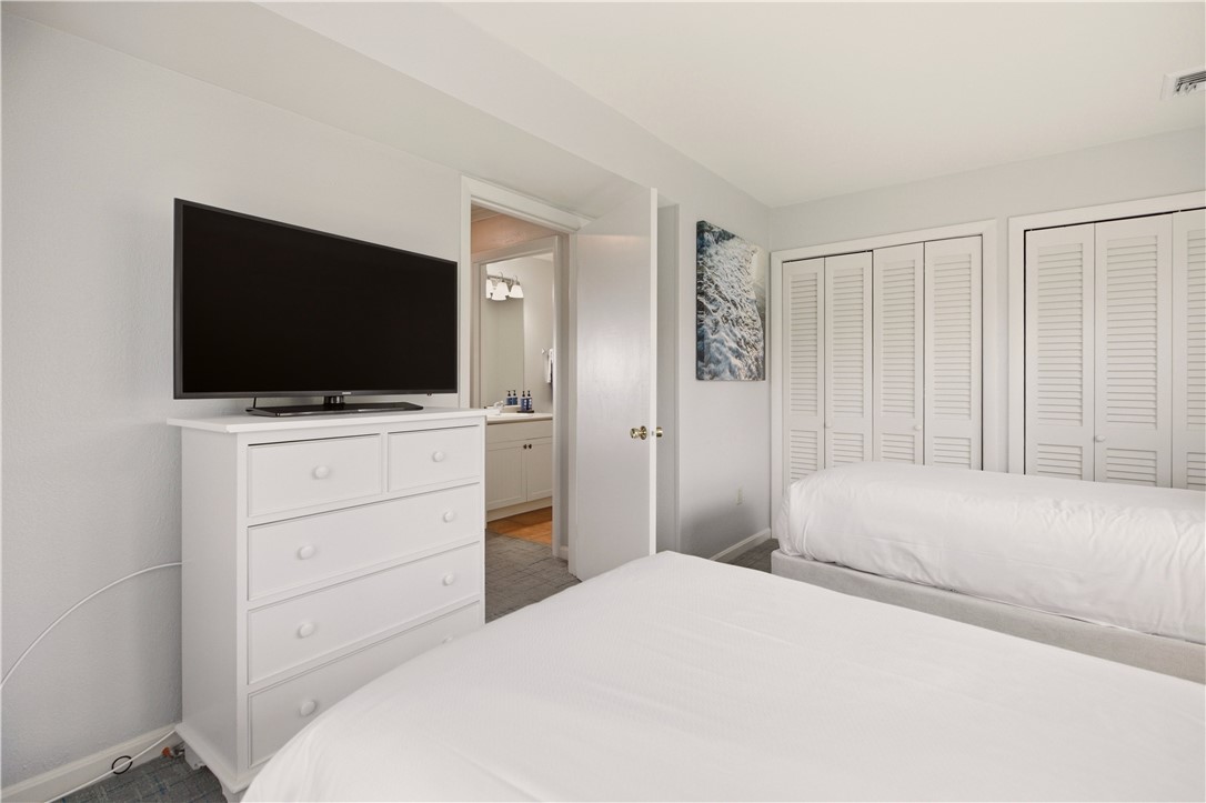 150 Bay View Drive 17