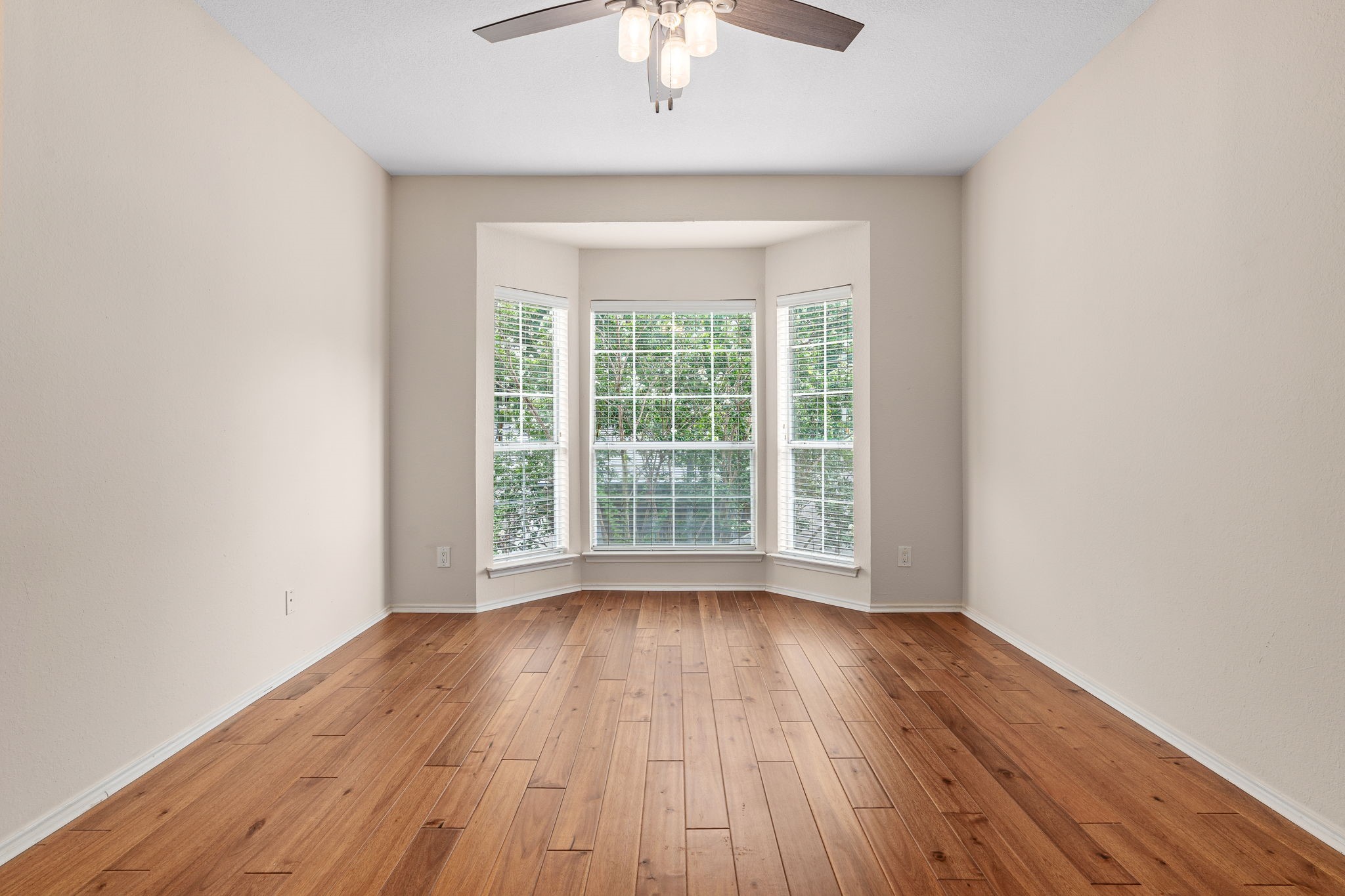 12660 Hillcrest Road 4203