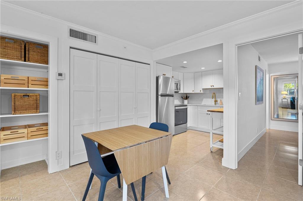 975 9th AVE S # 7 Unit: #7