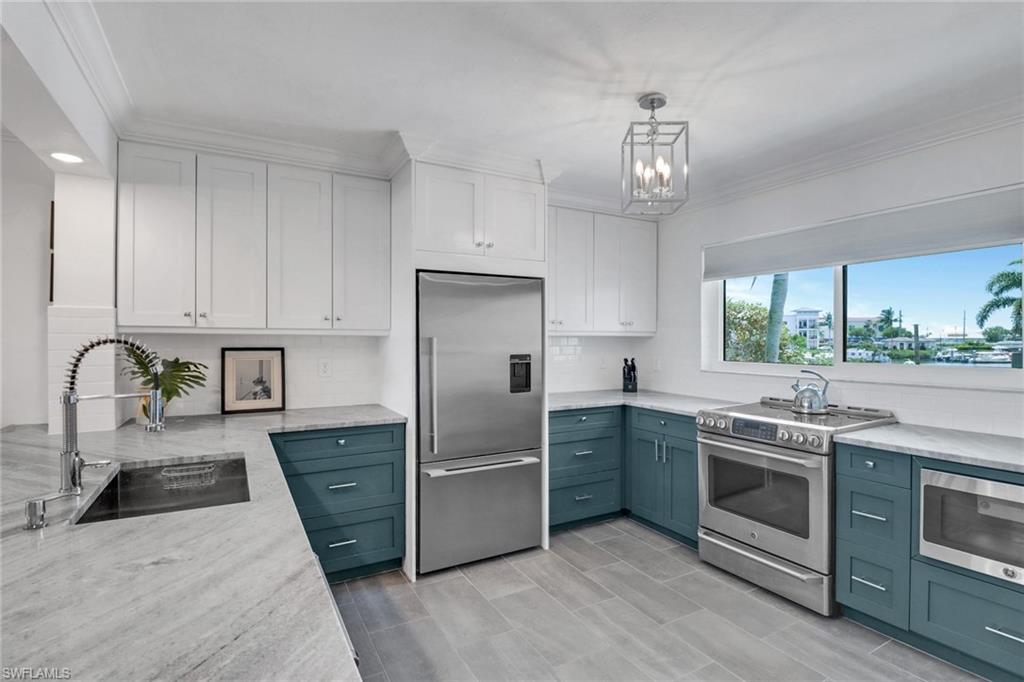 309 Goodlette-Frank RD S # 304A