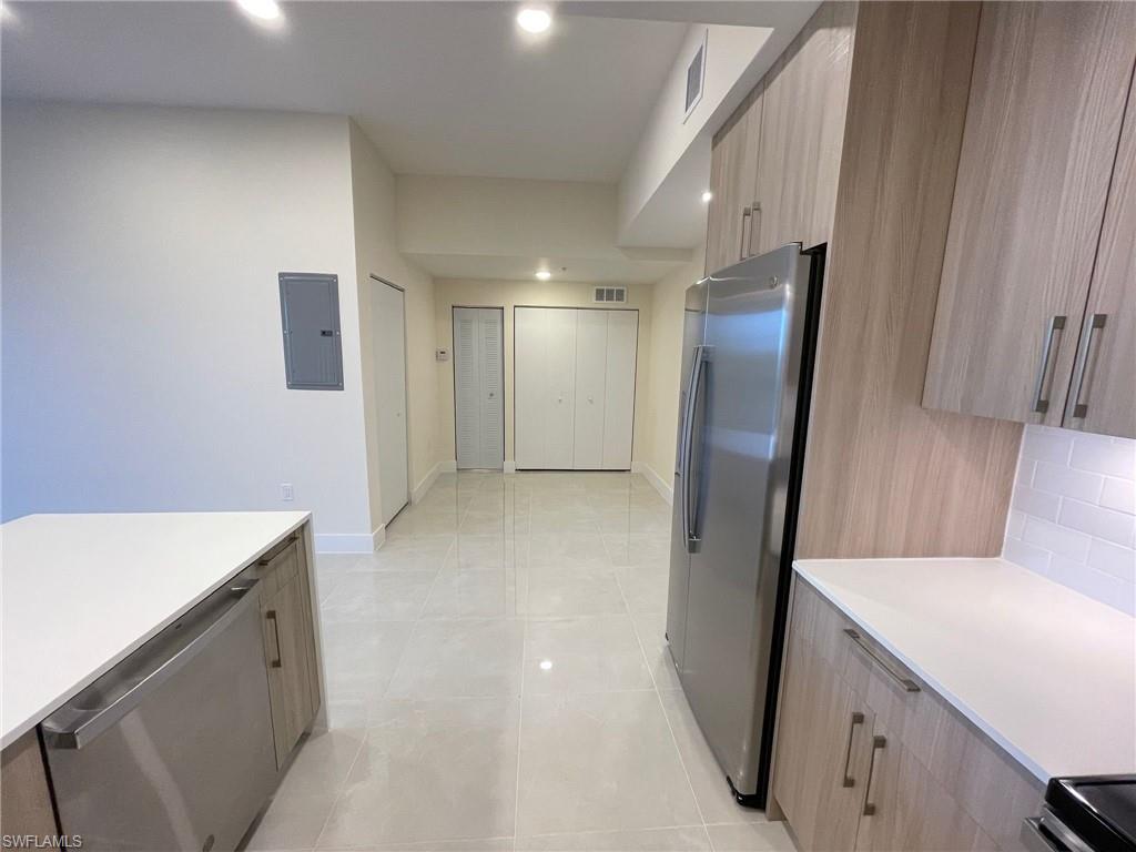26610 Rosewood Pointe DR # 203 Unit: C-203