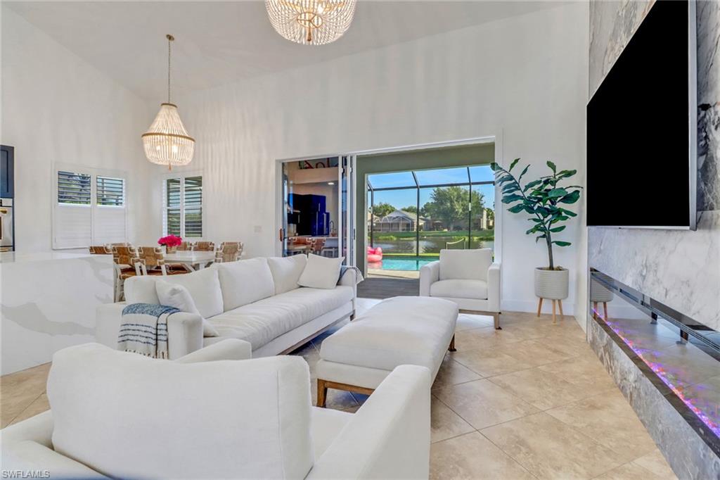 9680 Pineapple Preserve CT