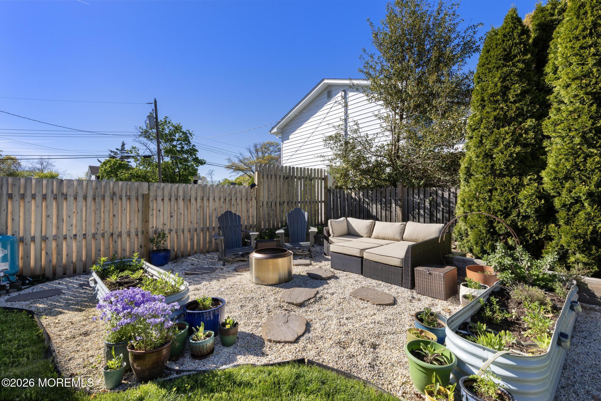 1301 Wedgewood Road