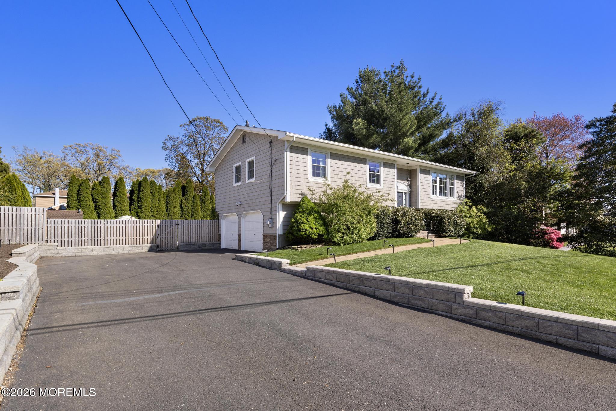 1301 Wedgewood Road