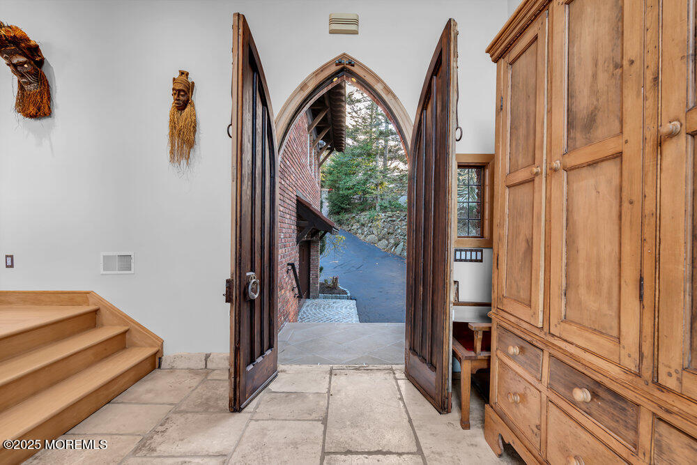 18 Belvidere Road