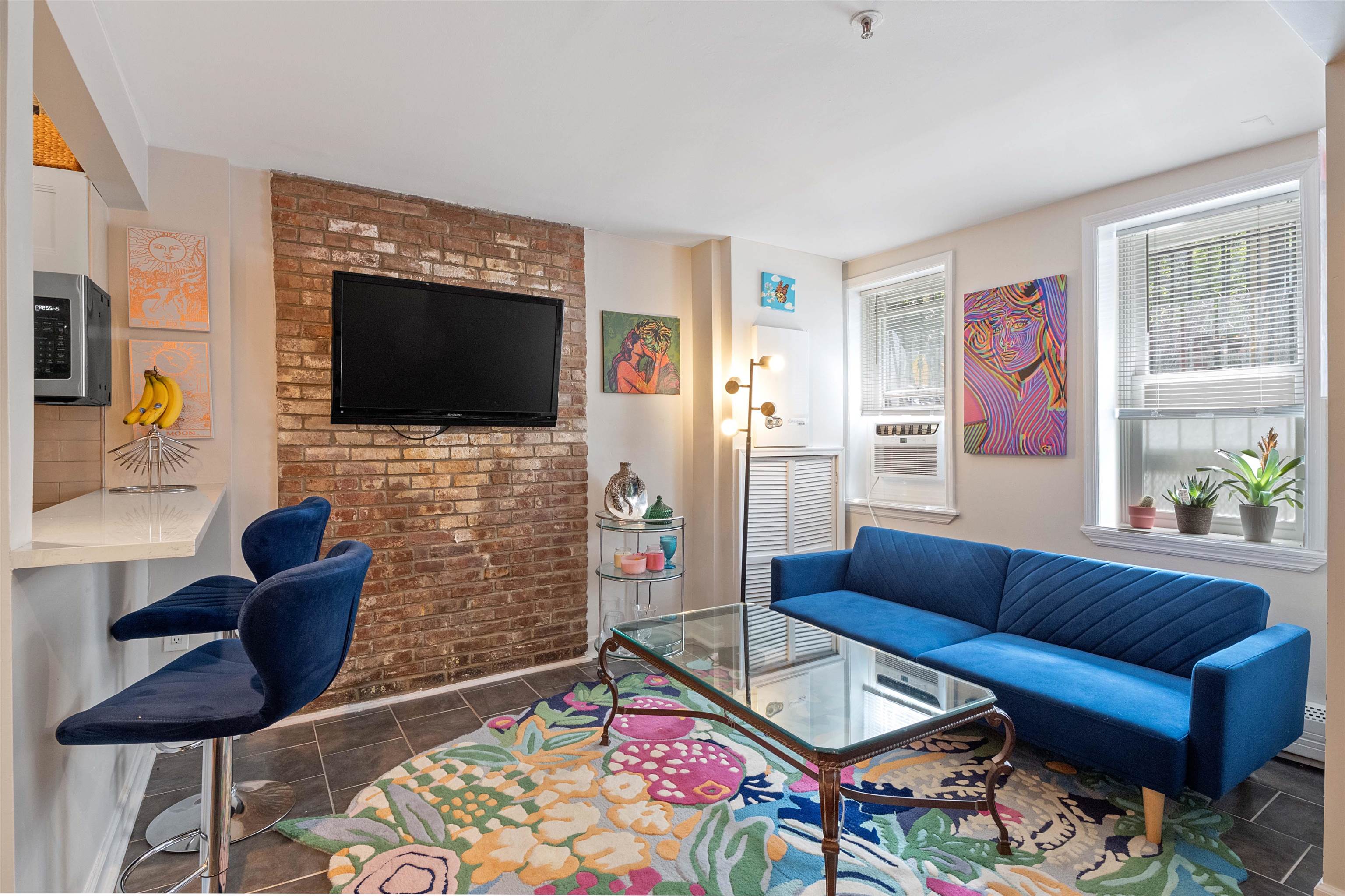 98 BRIGHT ST Unit: 1G