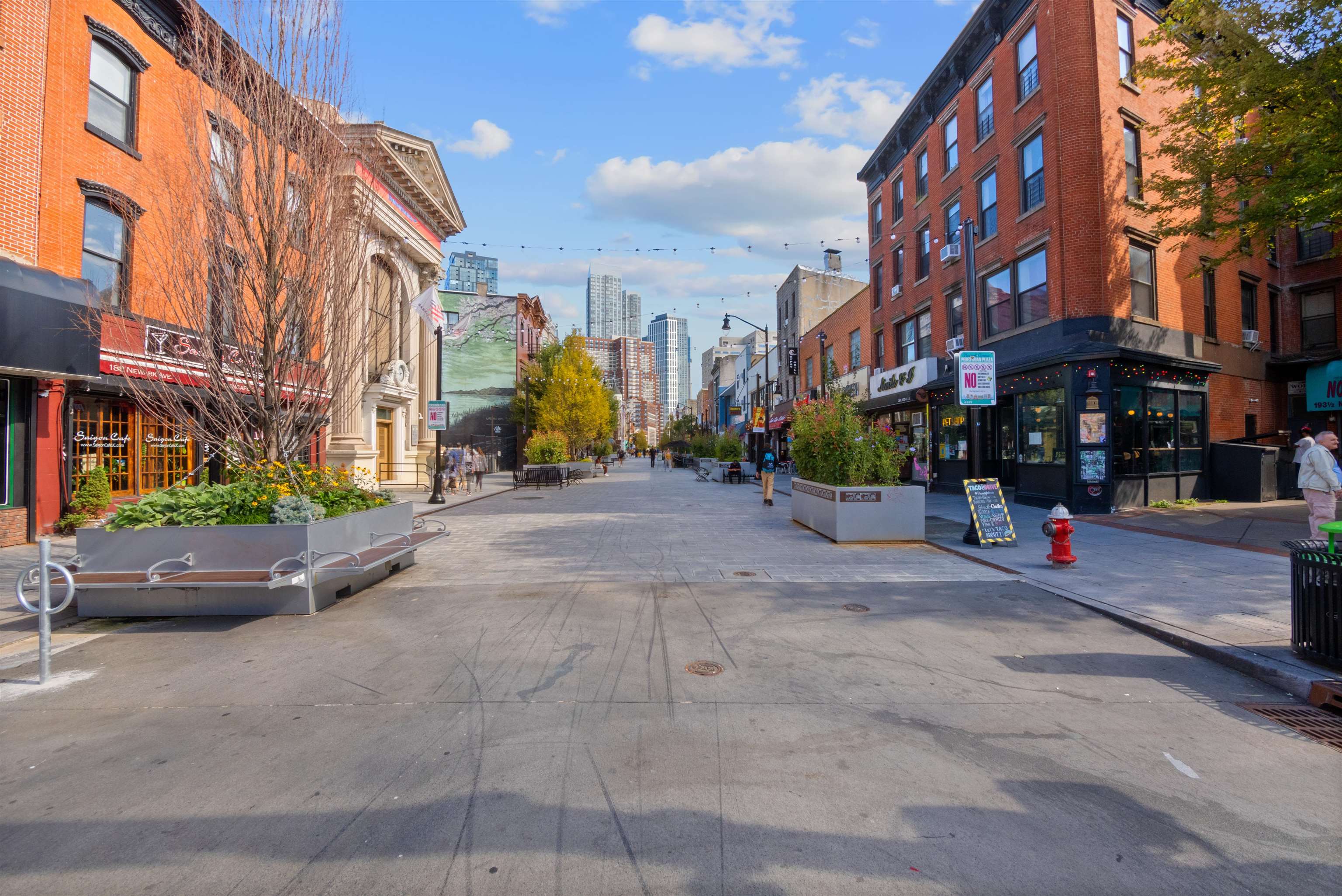 247 MONTGOMERY ST Unit: 4A