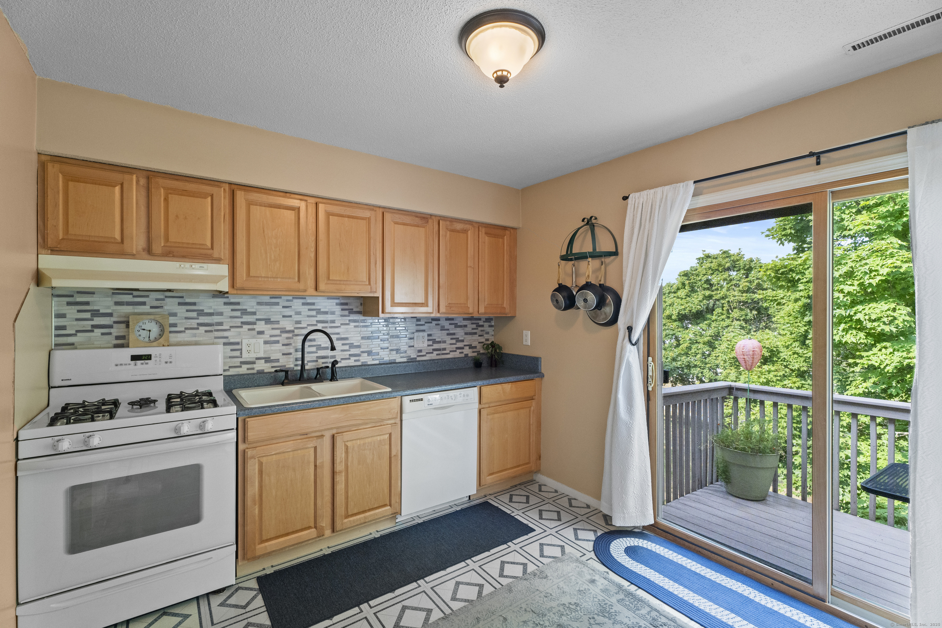 7 Peddlers Drive 7