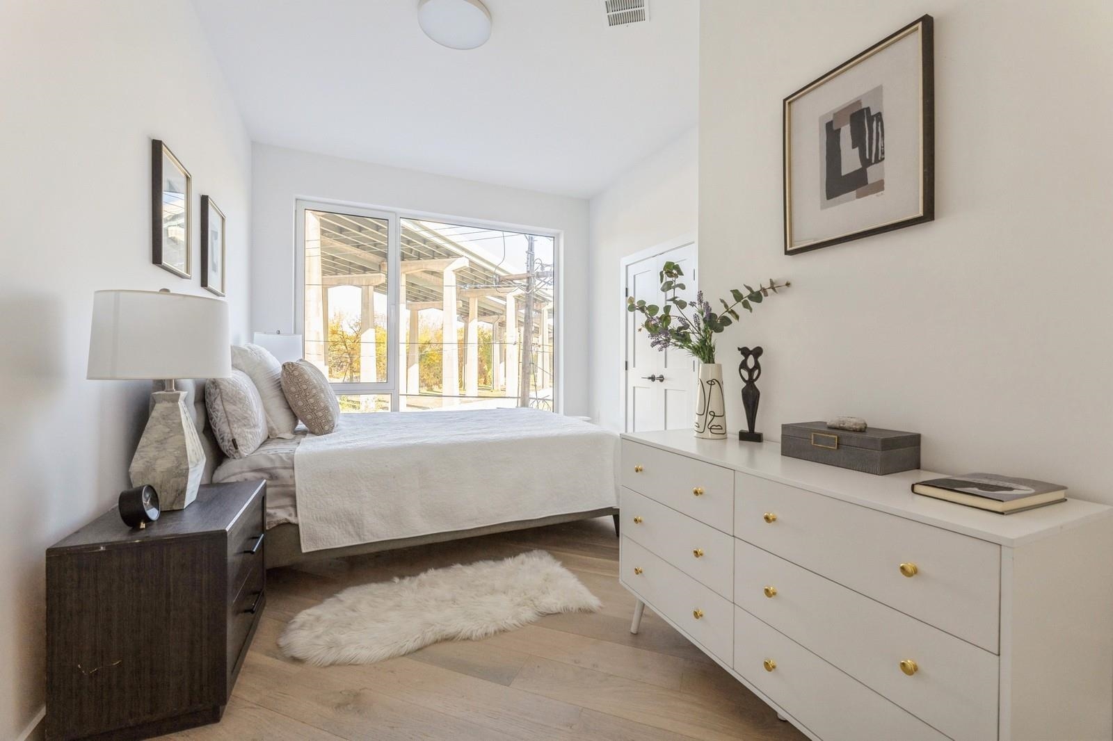 425 3RD ST Unit: 219