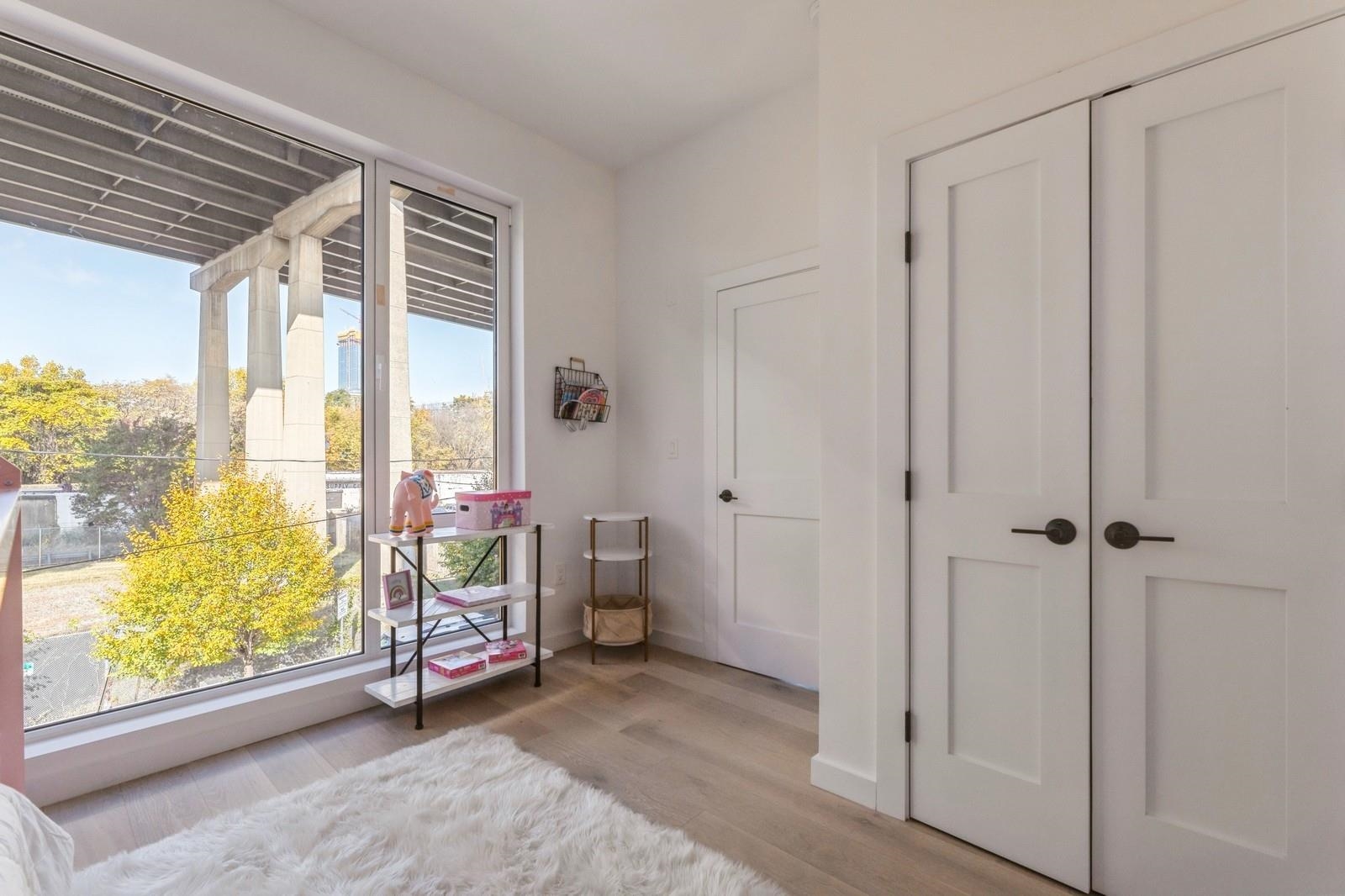 425 3RD ST Unit: 219