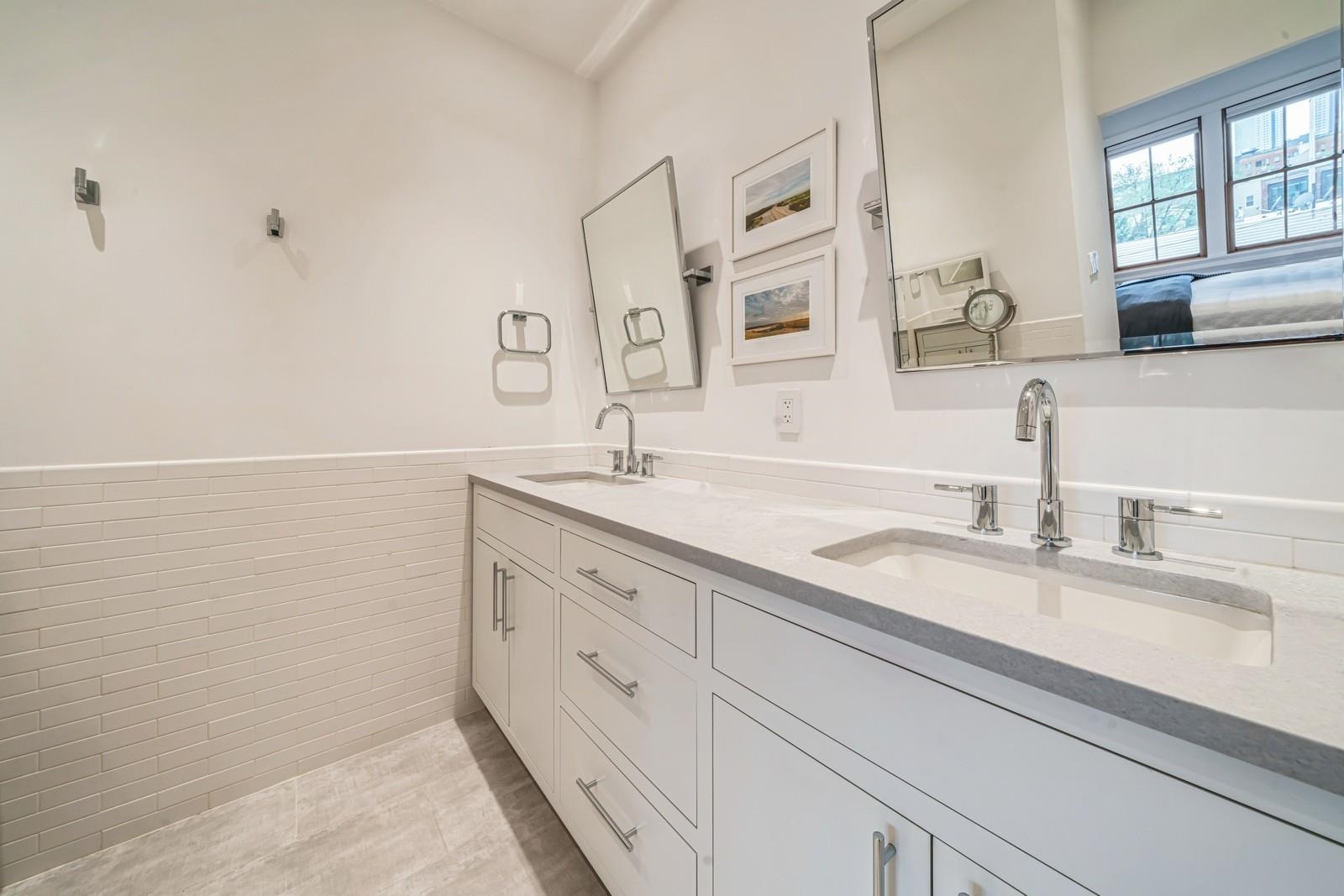 312 5TH ST Unit: 2
