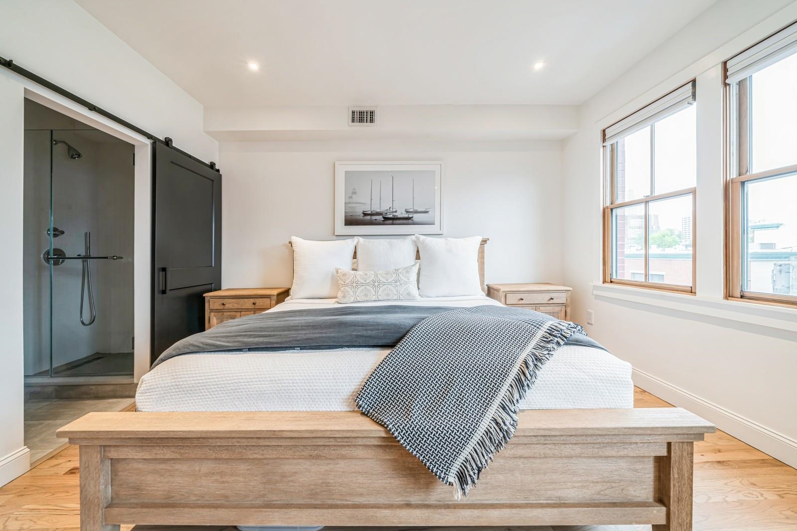 312 5TH ST Unit: 2