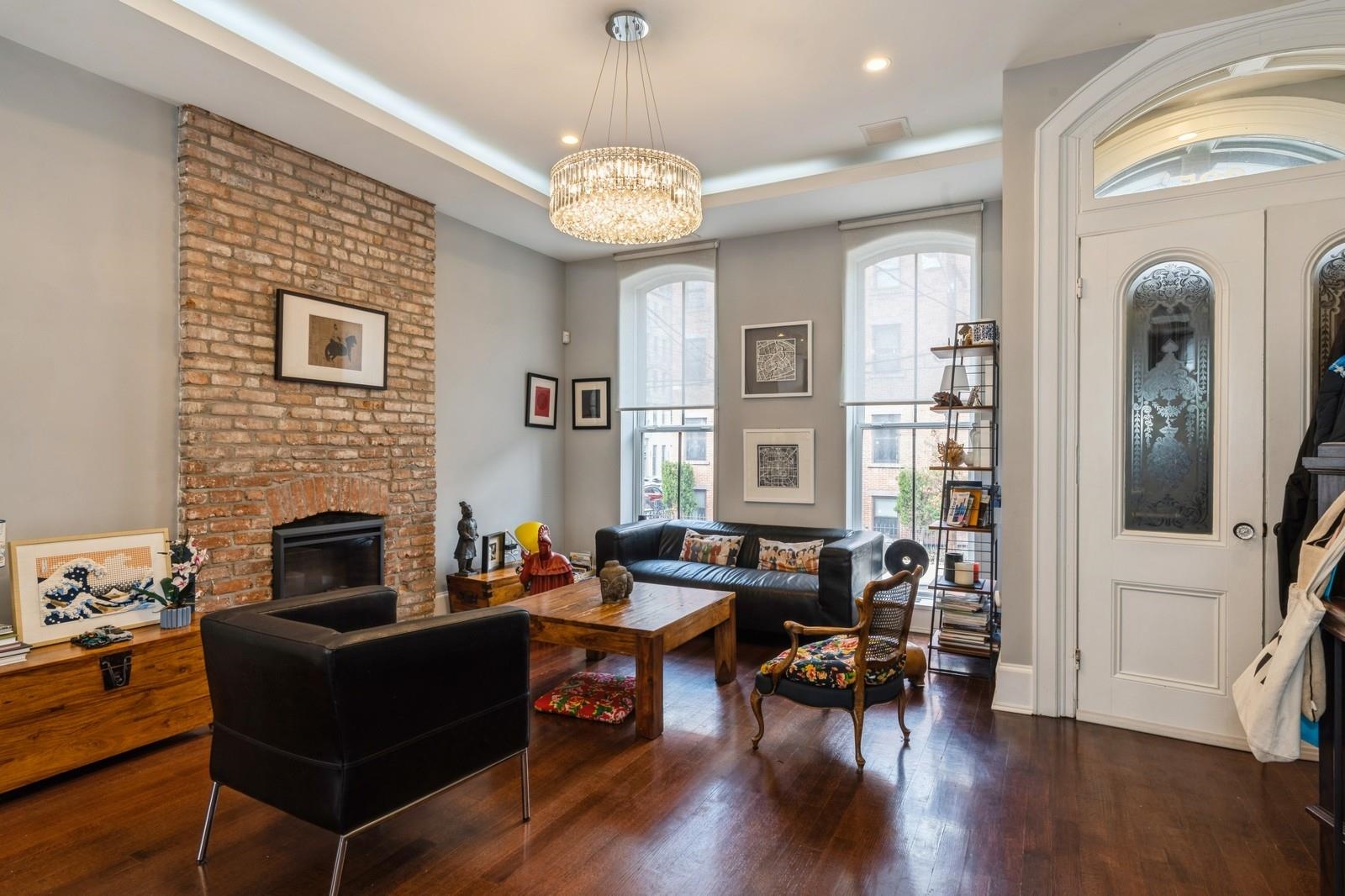 225 8TH ST
