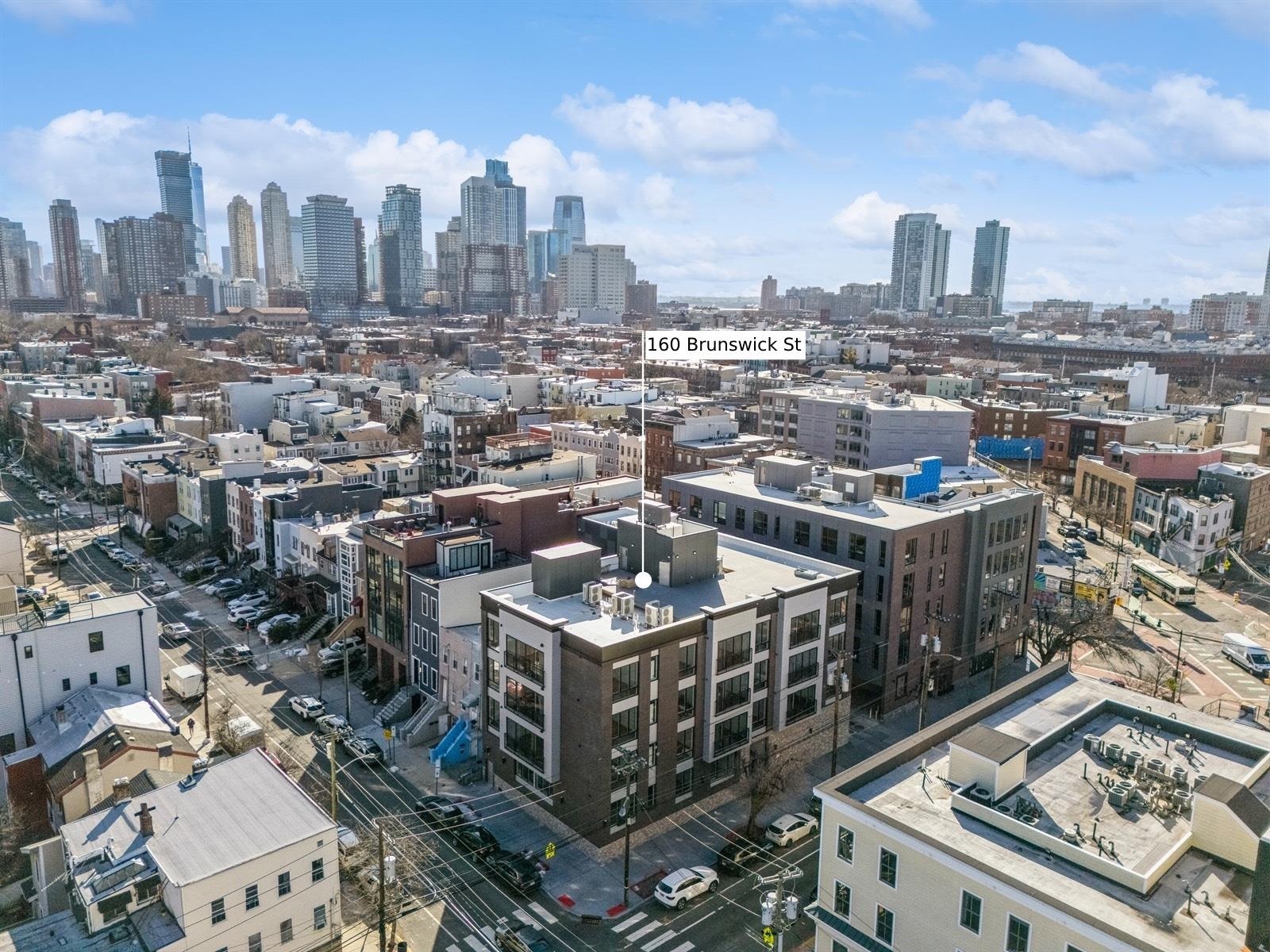 160 BRUNSWICK ST Unit: 303