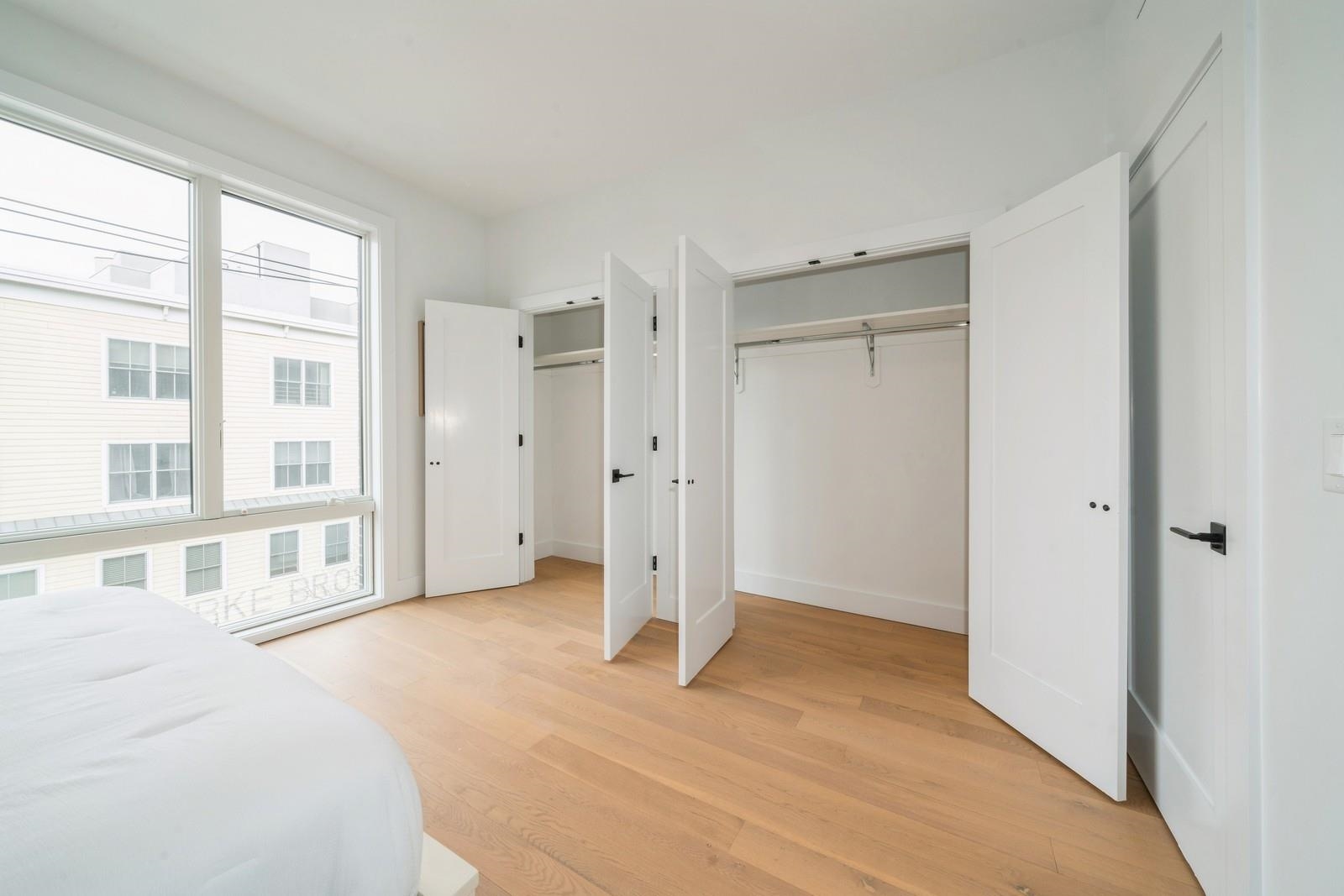 160 BRUNSWICK ST Unit: 303