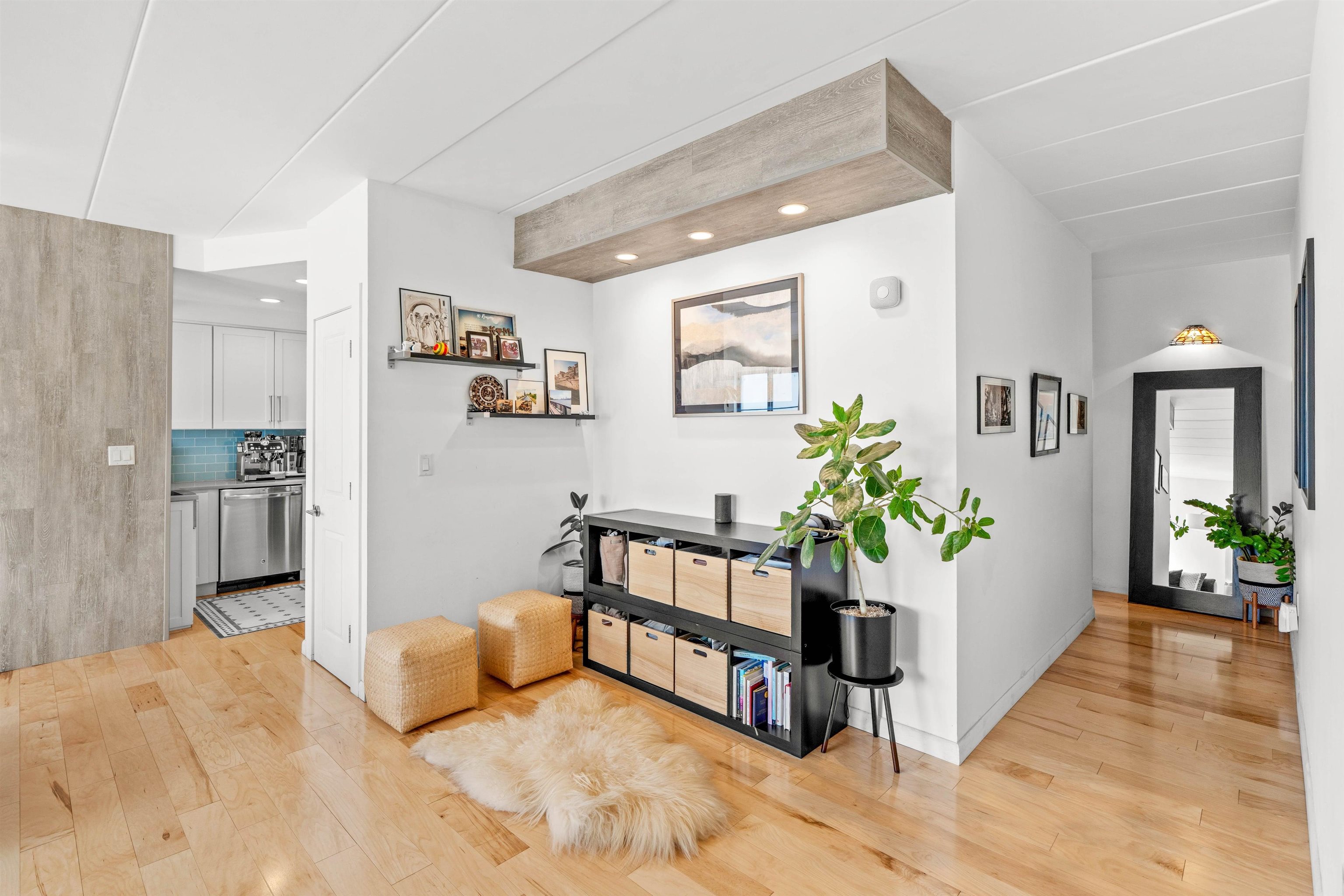 463 1ST ST Unit: 5E