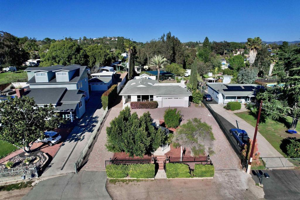 4111 Calavo Dr