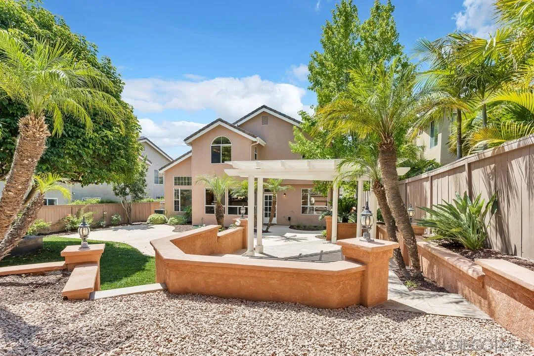 7324 Celata Ln
