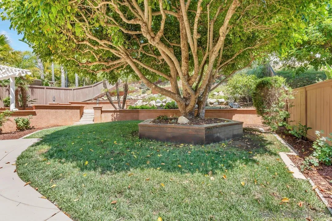 7324 Celata Ln