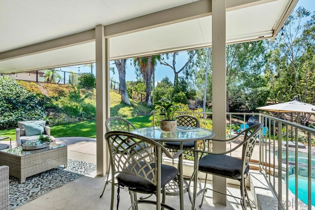3429 Lomas Serenas