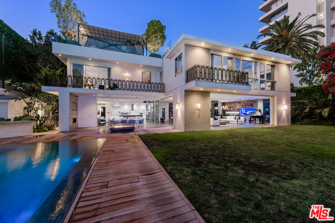 1111 Sierra Alta Way