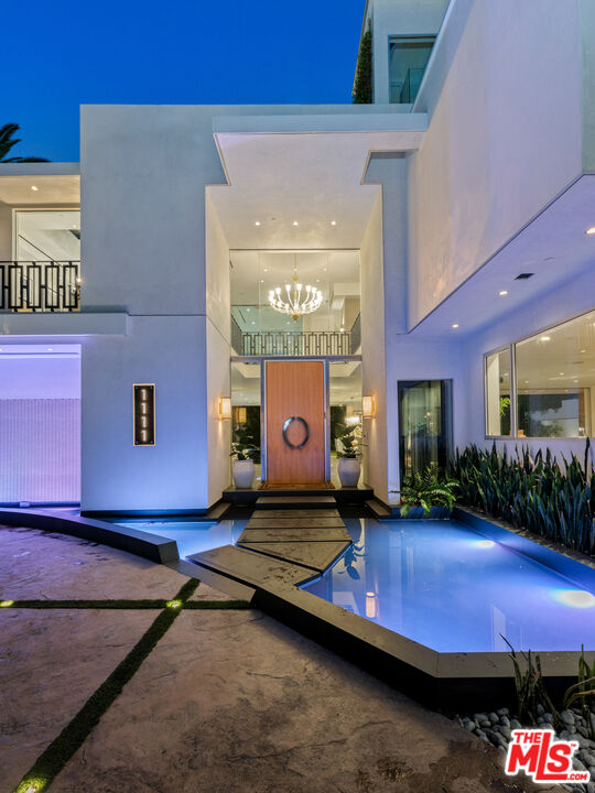 1111 Sierra Alta Way