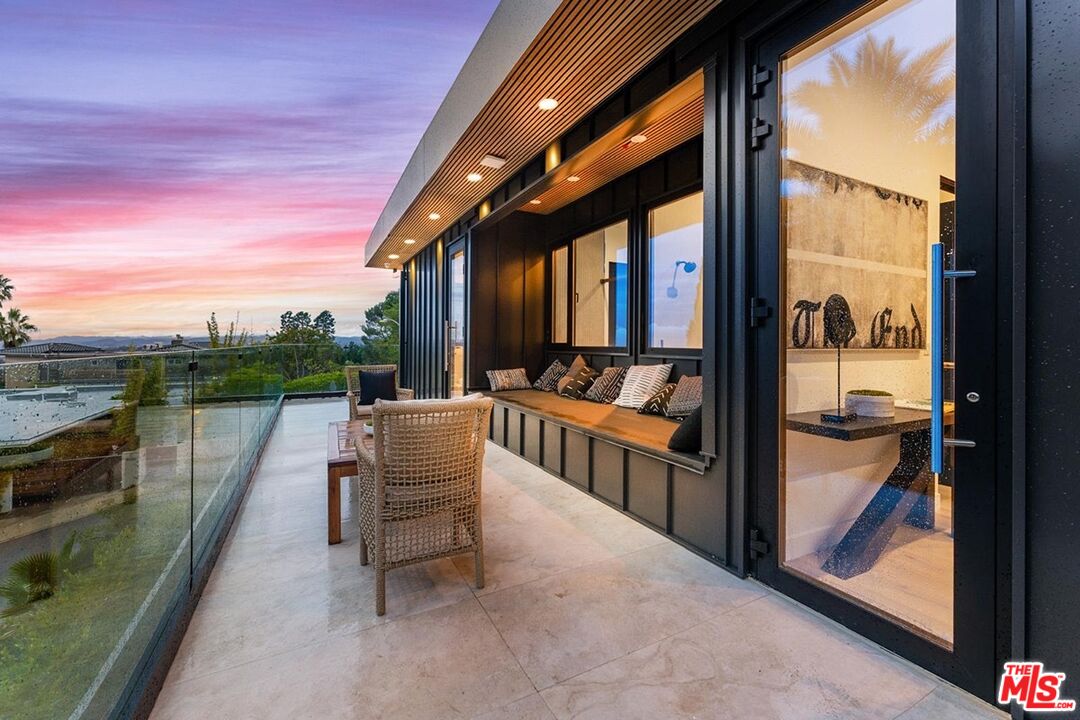 9031 Alto Cedro Dr