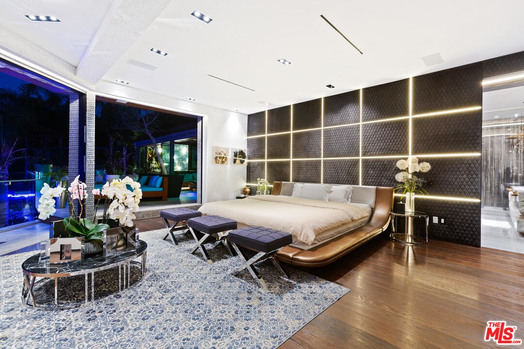 8356 SUNSET VIEW DR