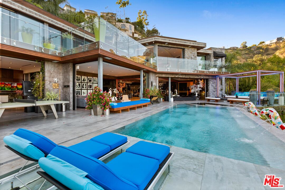 8356 SUNSET VIEW DR