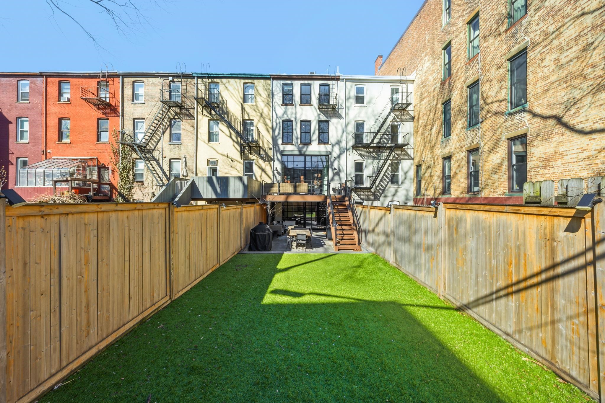 211 8TH ST