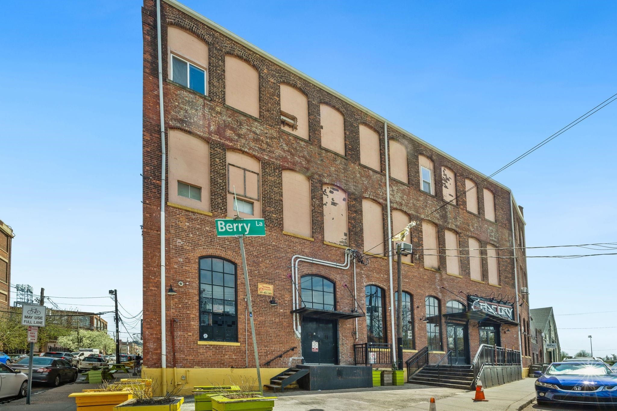 451 COMMUNIPAW AVE