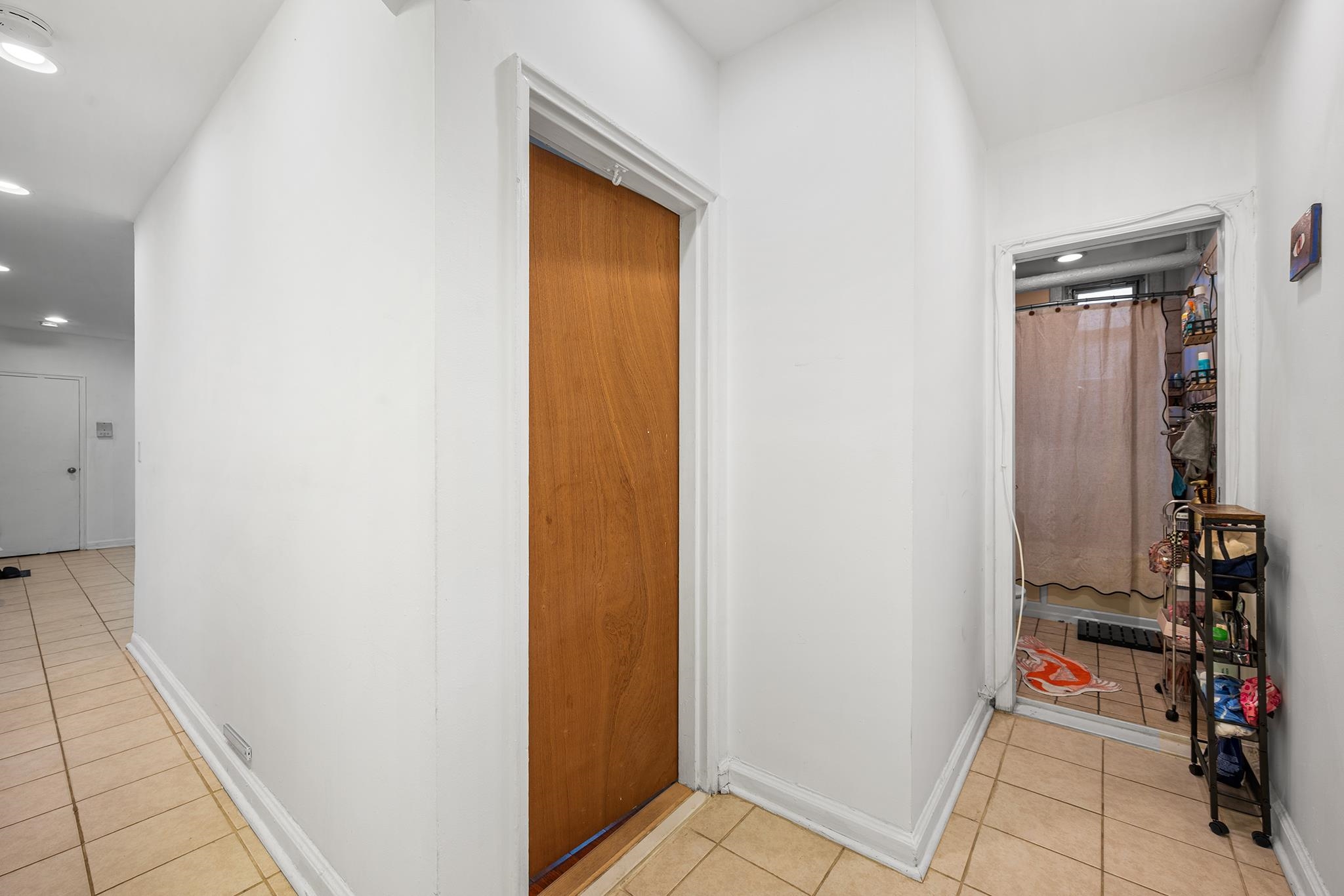 2615 JOHN F KENNEDY BLVD Unit: B2