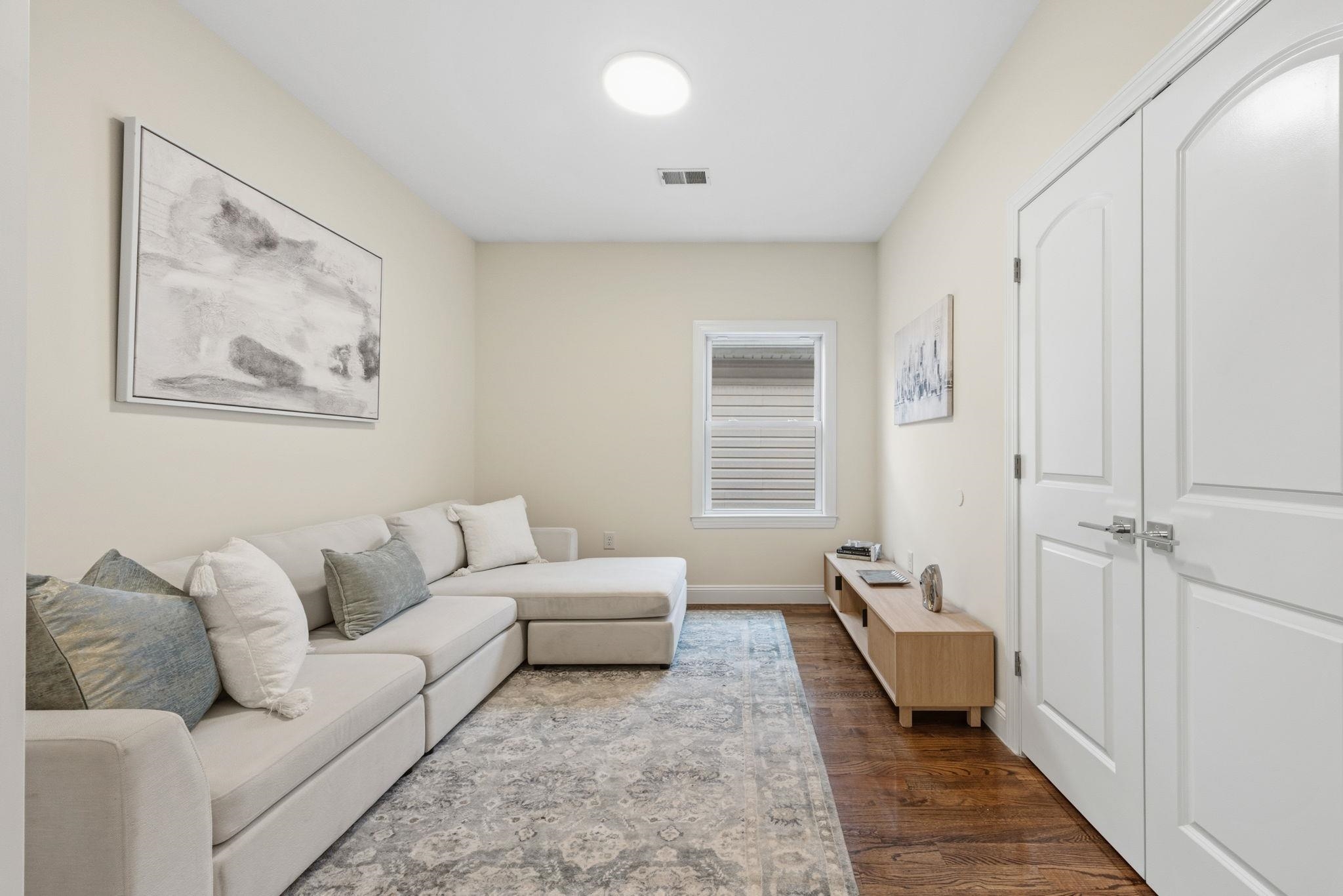 173 HALLADAY ST Unit: 2