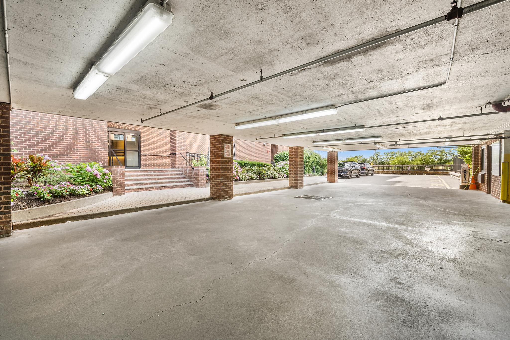 1 GREENE ST Unit: 511