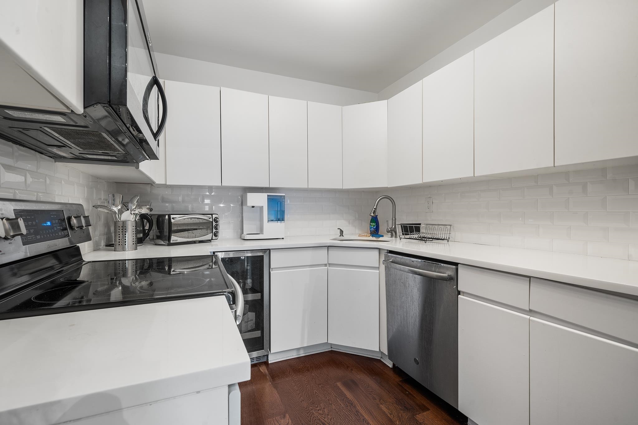 1 GREENE ST Unit: 511