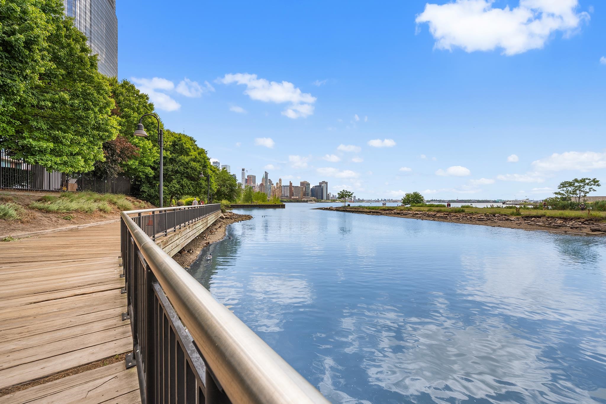 1 GREENE ST Unit: 511