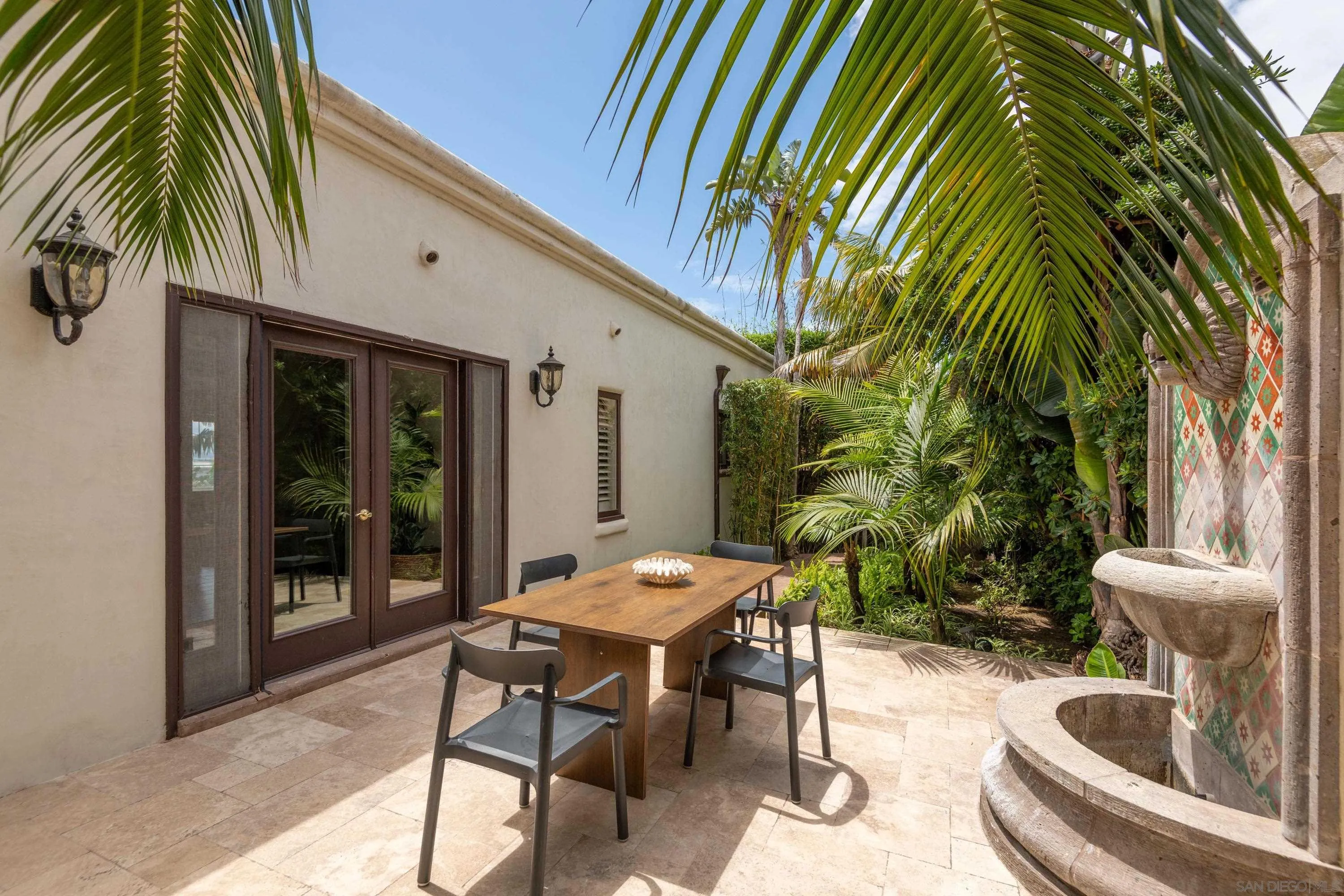 874 Harbor View West