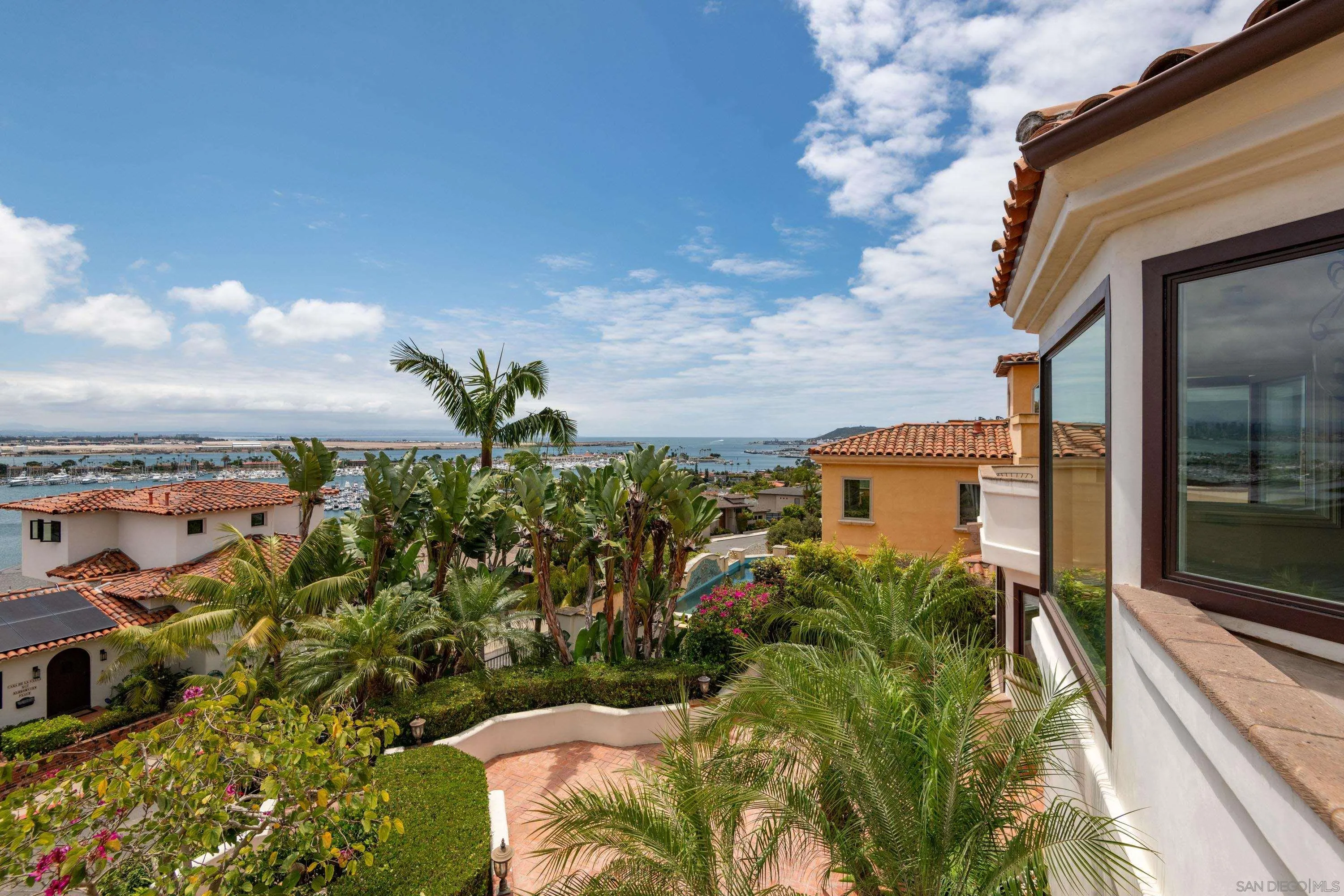 874 Harbor View West