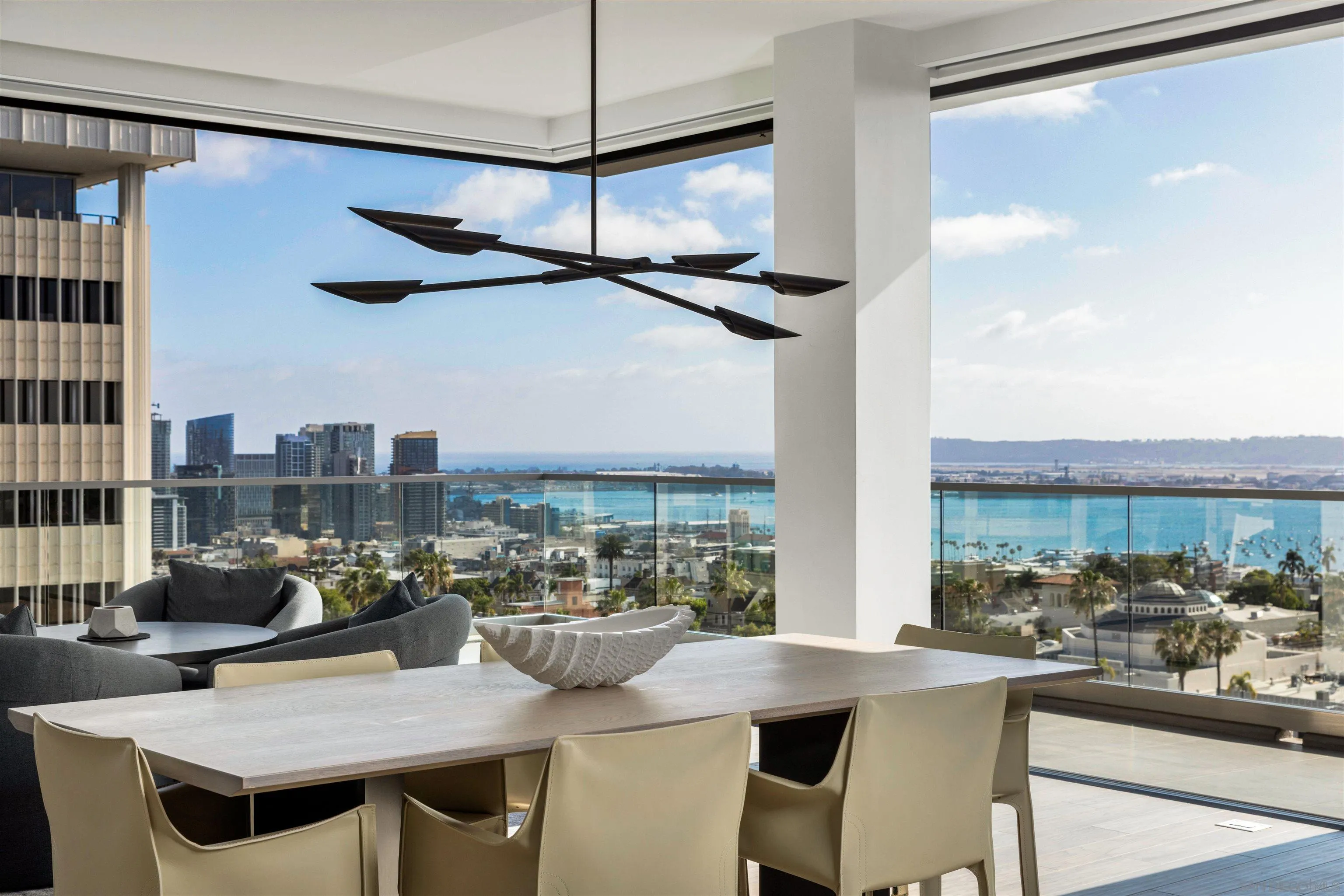 2604 5th Ave Unit 903