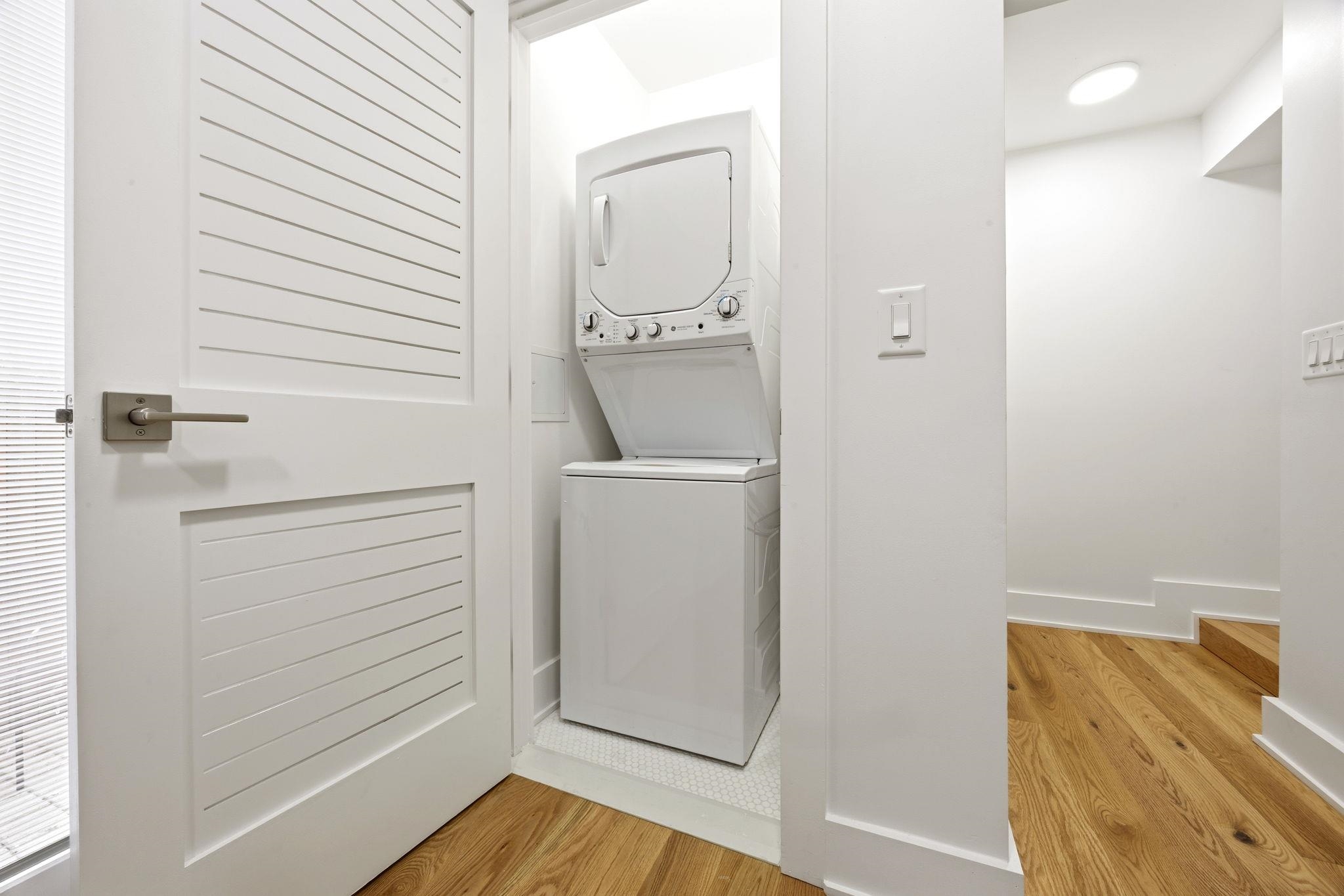 102 COLGATE ST Unit: 101