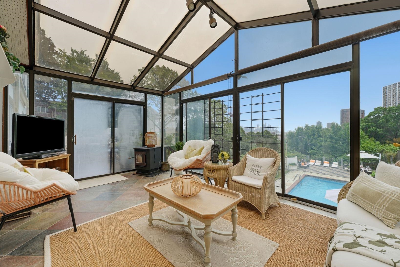 23 OVERLOOK AVE