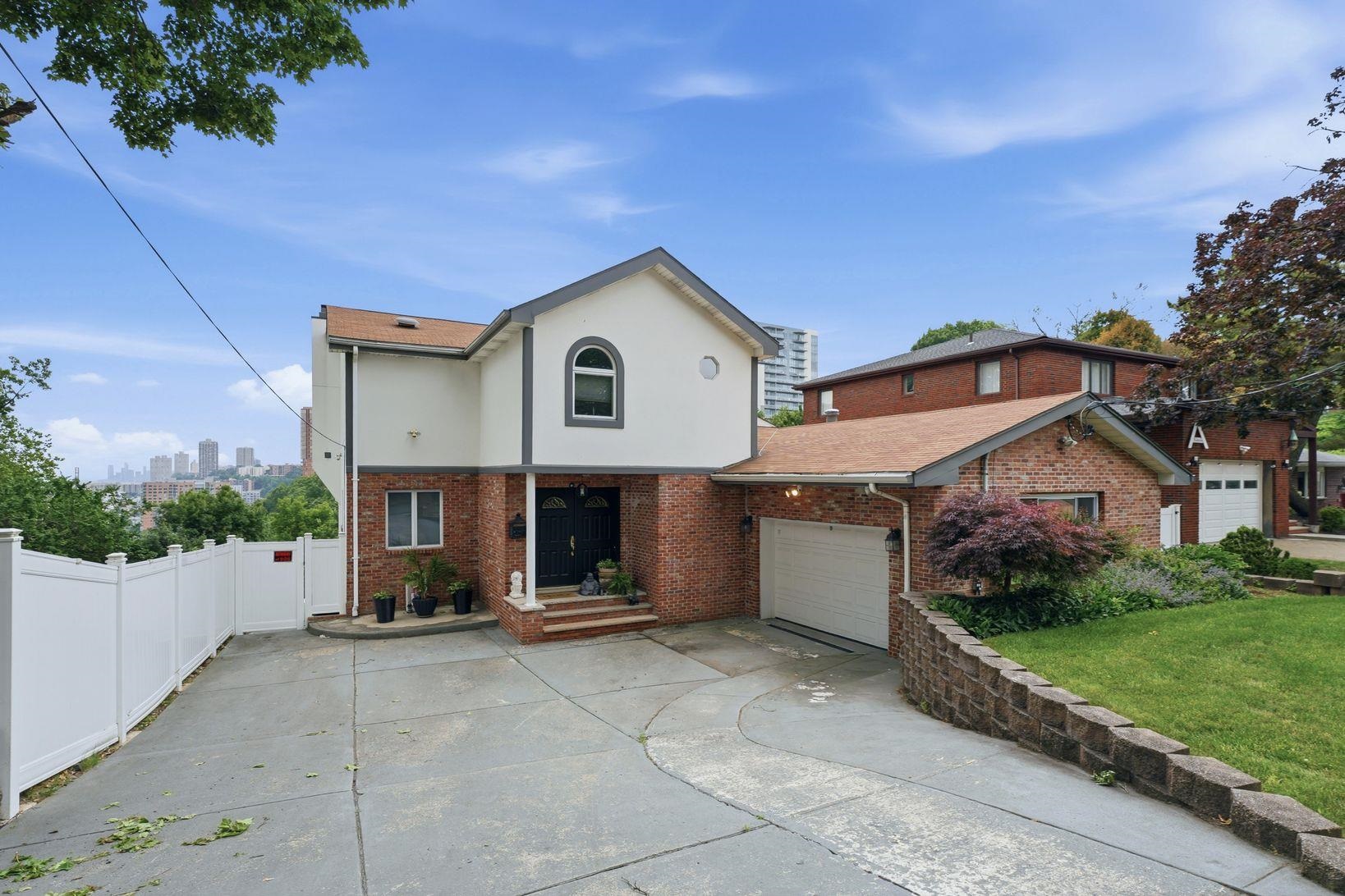 23 OVERLOOK AVE